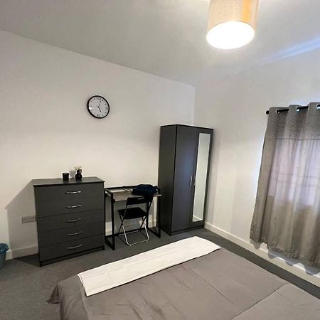 וולינגבורו 4 Bedroom Terrace House מראה חיצוני תמונה