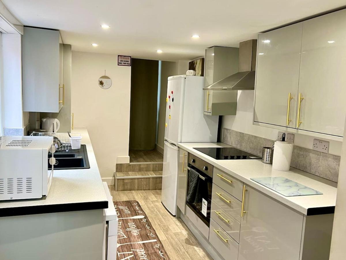 וולינגבורו 4 Bedroom Terrace House מראה חיצוני תמונה