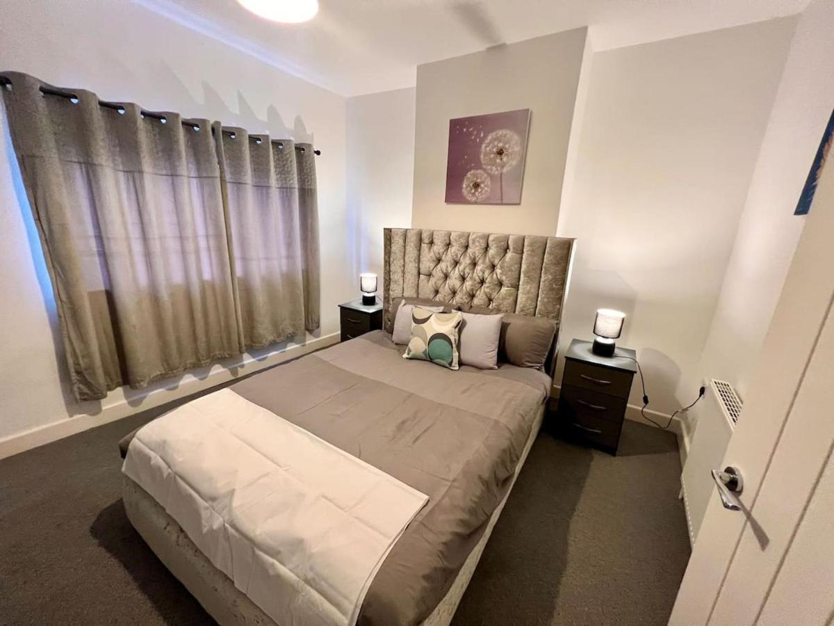 וולינגבורו 4 Bedroom Terrace House מראה חיצוני תמונה